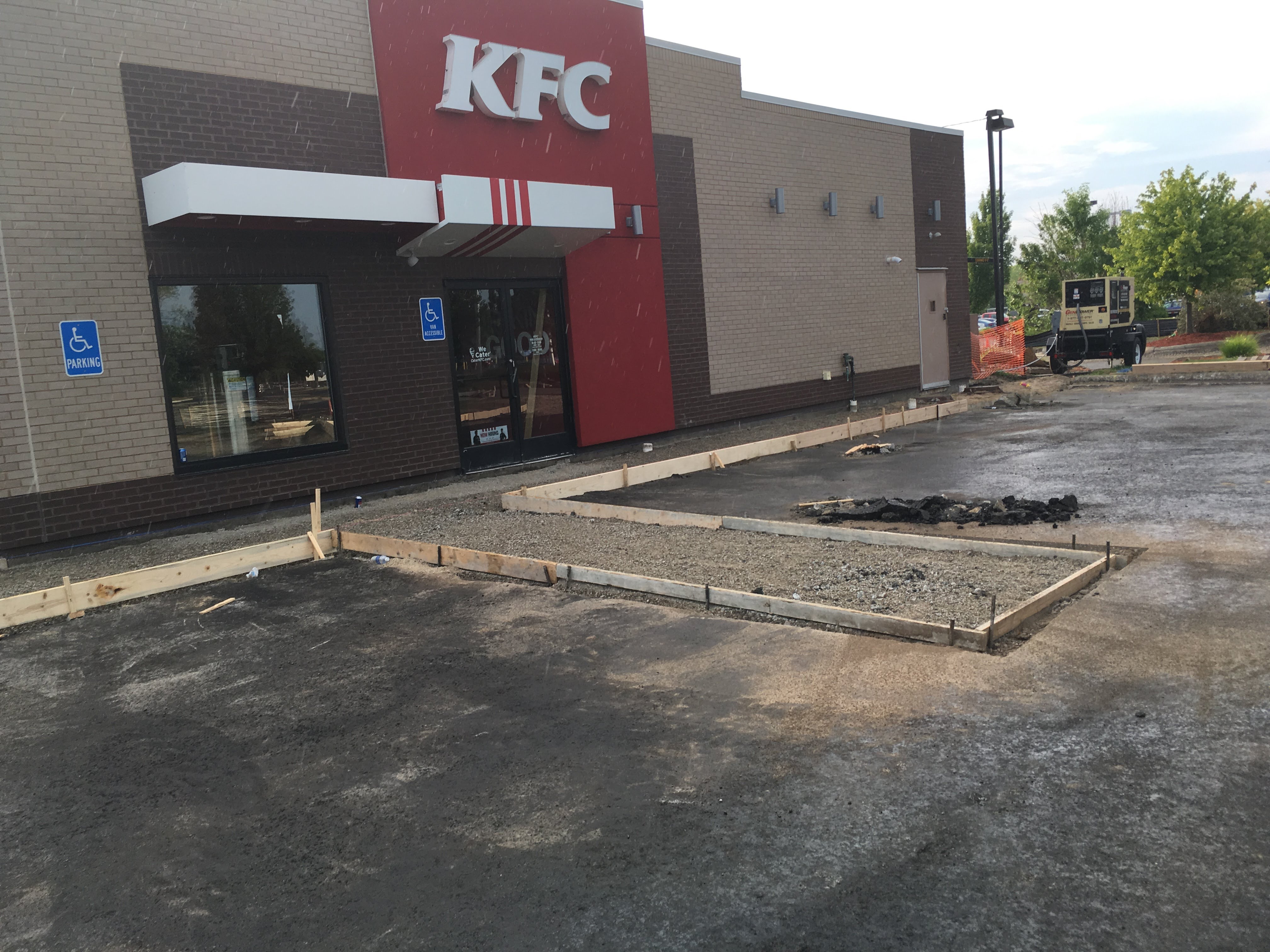 KFC Sealcoating & Crack Fill