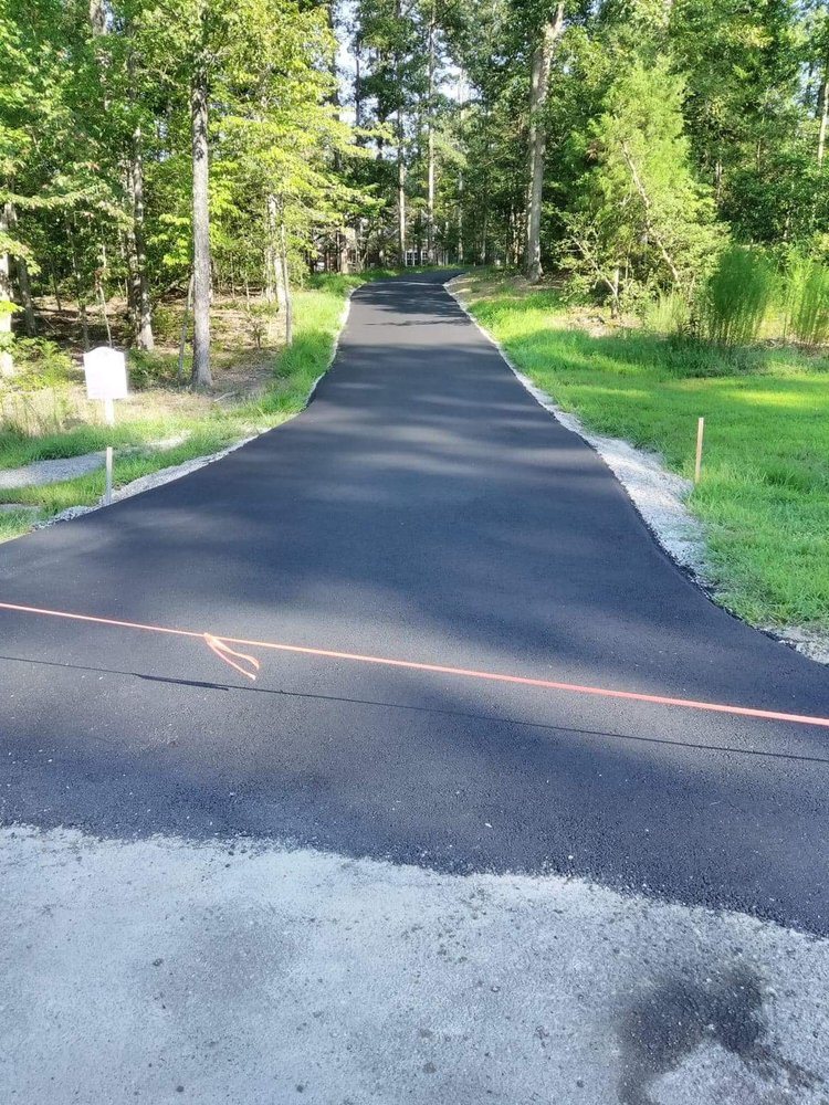 Long Rural Driveway — Virginia Piedmont