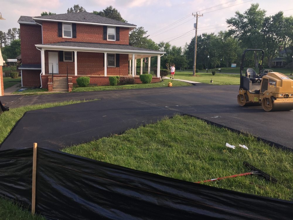 J. Worden & Sons asphalt paving crew work